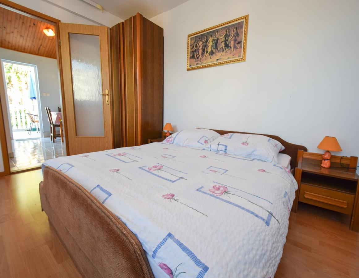 Apartment Toni Malinska Ngoại thất bức ảnh
