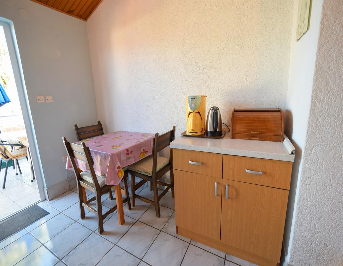Apartment Toni Malinska Ngoại thất bức ảnh