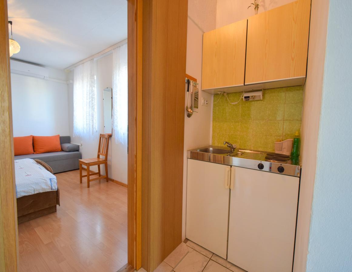 Apartment Toni Malinska Ngoại thất bức ảnh